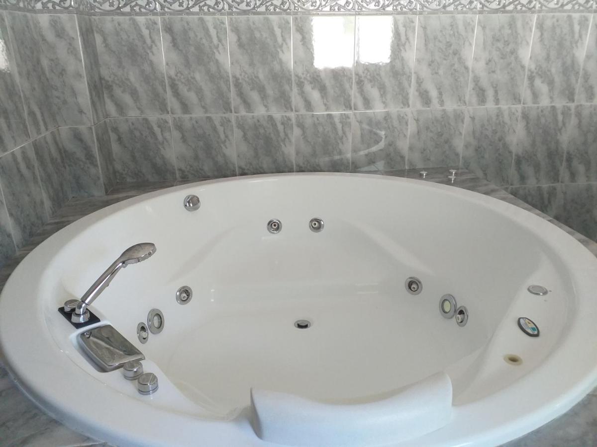 Enjoy Guest House Gmr غيمارايش المظهر الخارجي الصورة